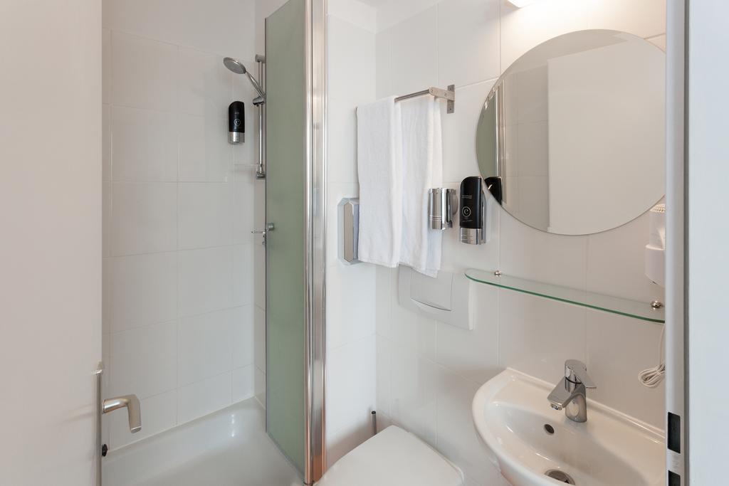 Hotel West Hamburg Dış mekan fotoğraf